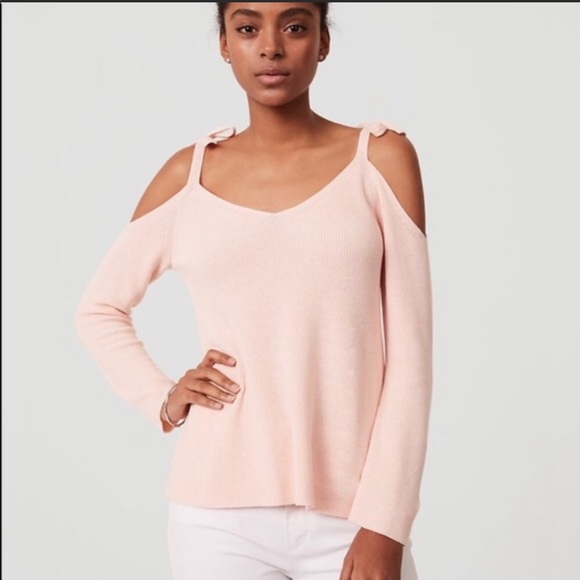 LOFT Sweaters - NWOT LOFT Cold Shoulder Sweater